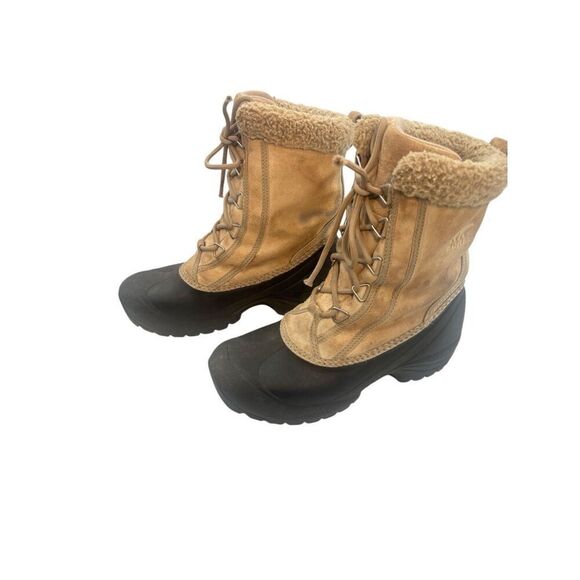Sorel winter boots size 7 - Picture 2 of 9